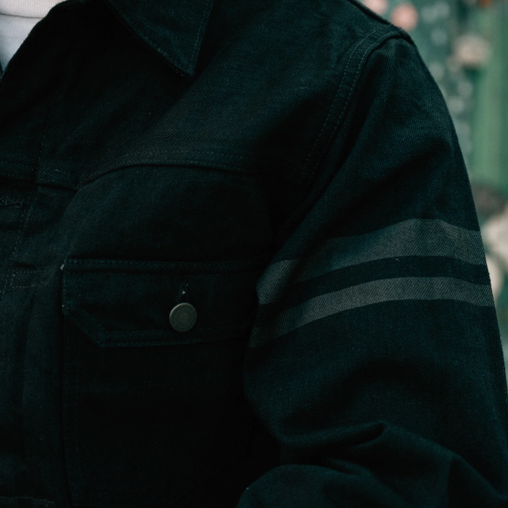 Momotaro MMGJ11025S #002 15.7oz Classic Denim Jacket Black - Image 5